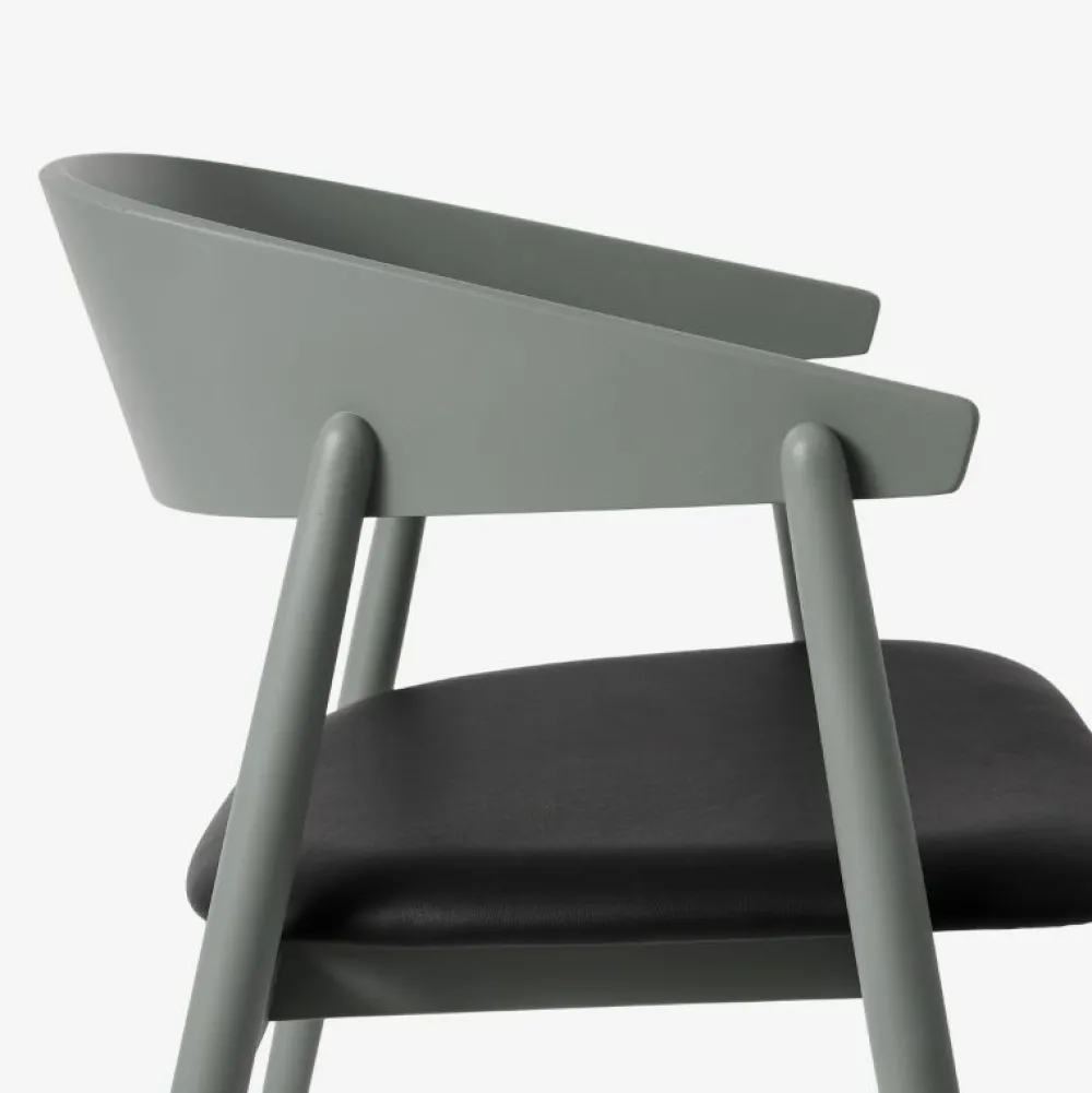 Andersen Furniture Stue|Stole>AC2 Stol Grå Bøg Sort PU Læder