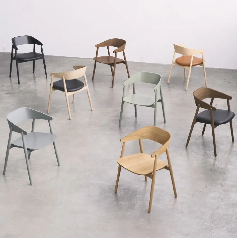 Andersen Furniture Stue|Stole>AC2 Stol Sort Mat Lakeret Bøg Sort Læder
