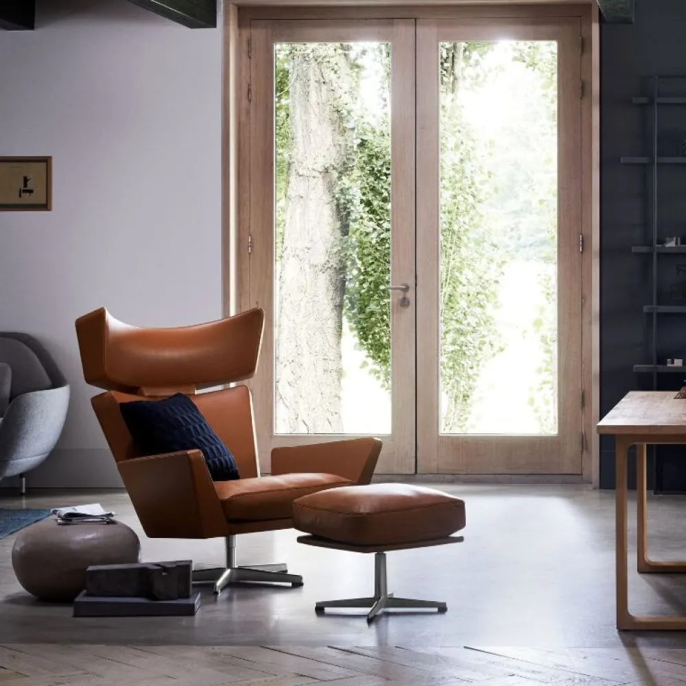 Fritz Hansen Stue|Stole>4210 Oksen Fodskammel Essential Læder