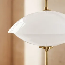 Fritz Hansen Gulvlamper|Stue><noscript><img width=