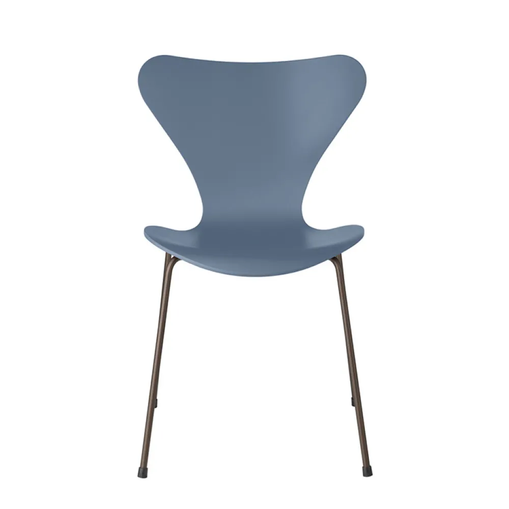 Fritz Hansen Køkken|Stole>Serie 7™ 3107 Lakeret