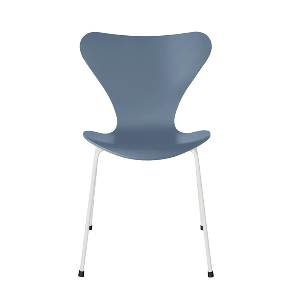 Fritz Hansen Køkken|Stole>Serie 7™ 3107 Lakeret