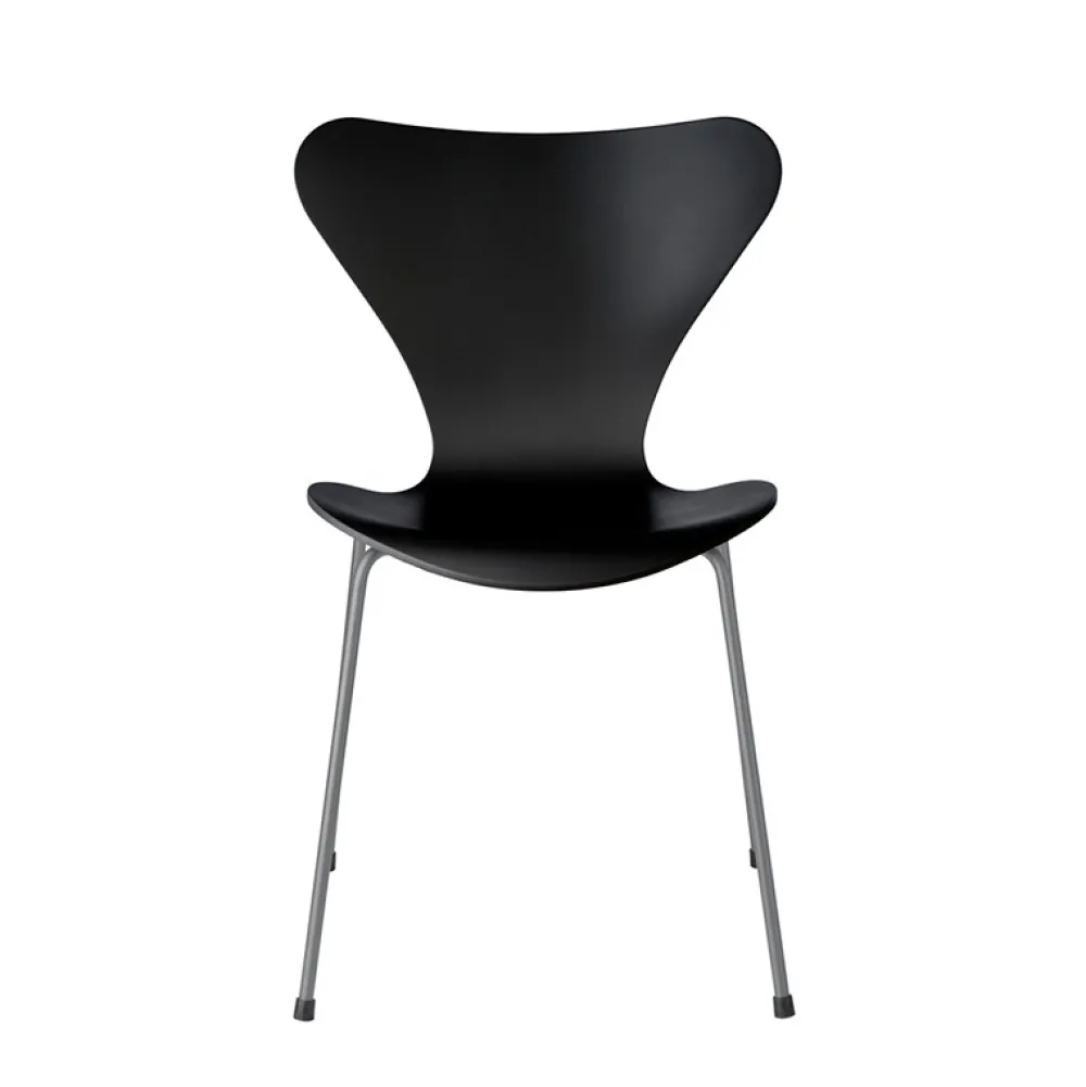 Fritz Hansen Køkken|Stole>Serie 7™ 3107 Lakeret