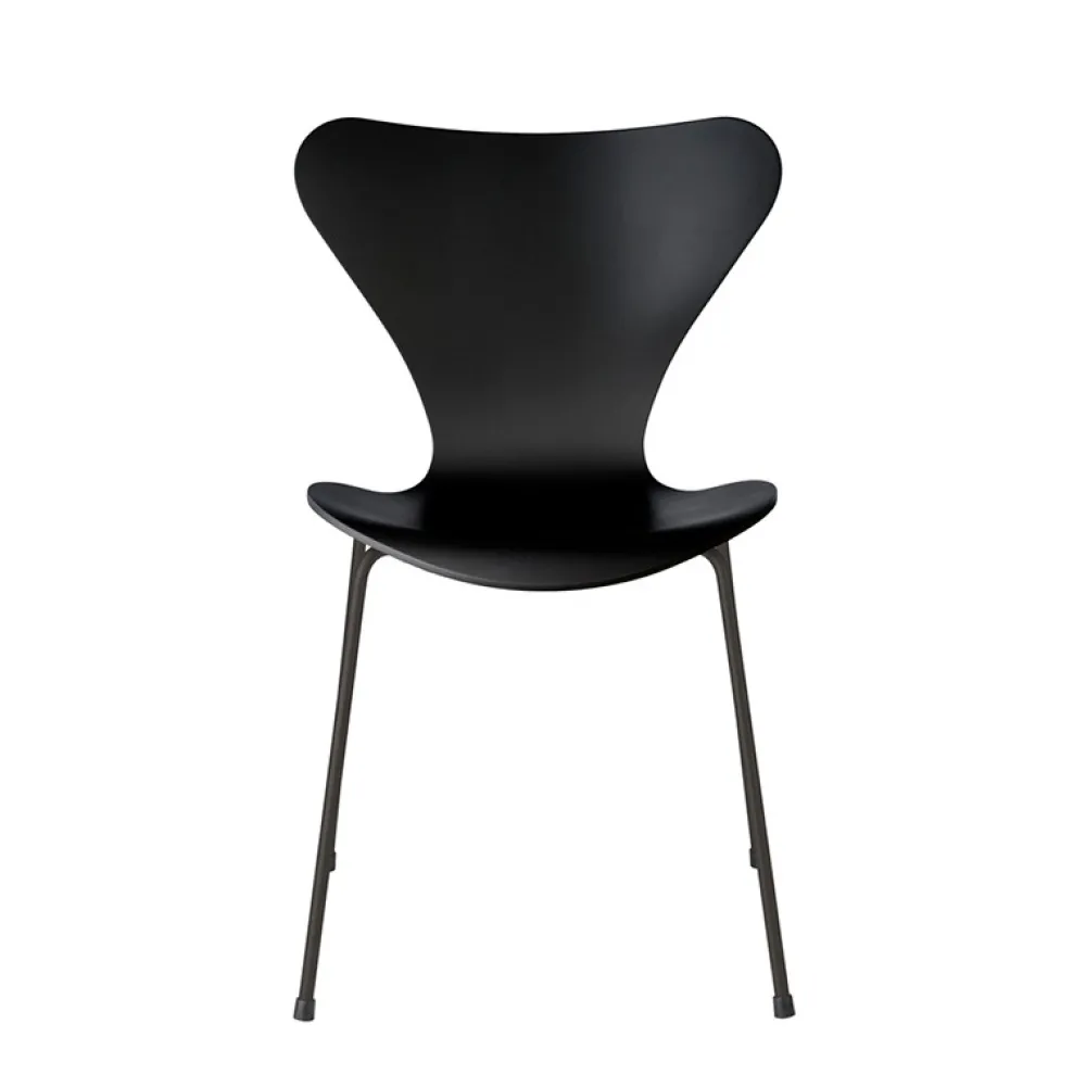Fritz Hansen Køkken|Stole>Serie 7™ 3107 Lakeret