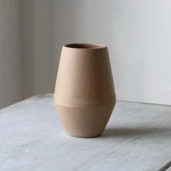 Julie Damhus Studio Vaser|Keramik & Porcelæn>Oda Vase Beige Mellem