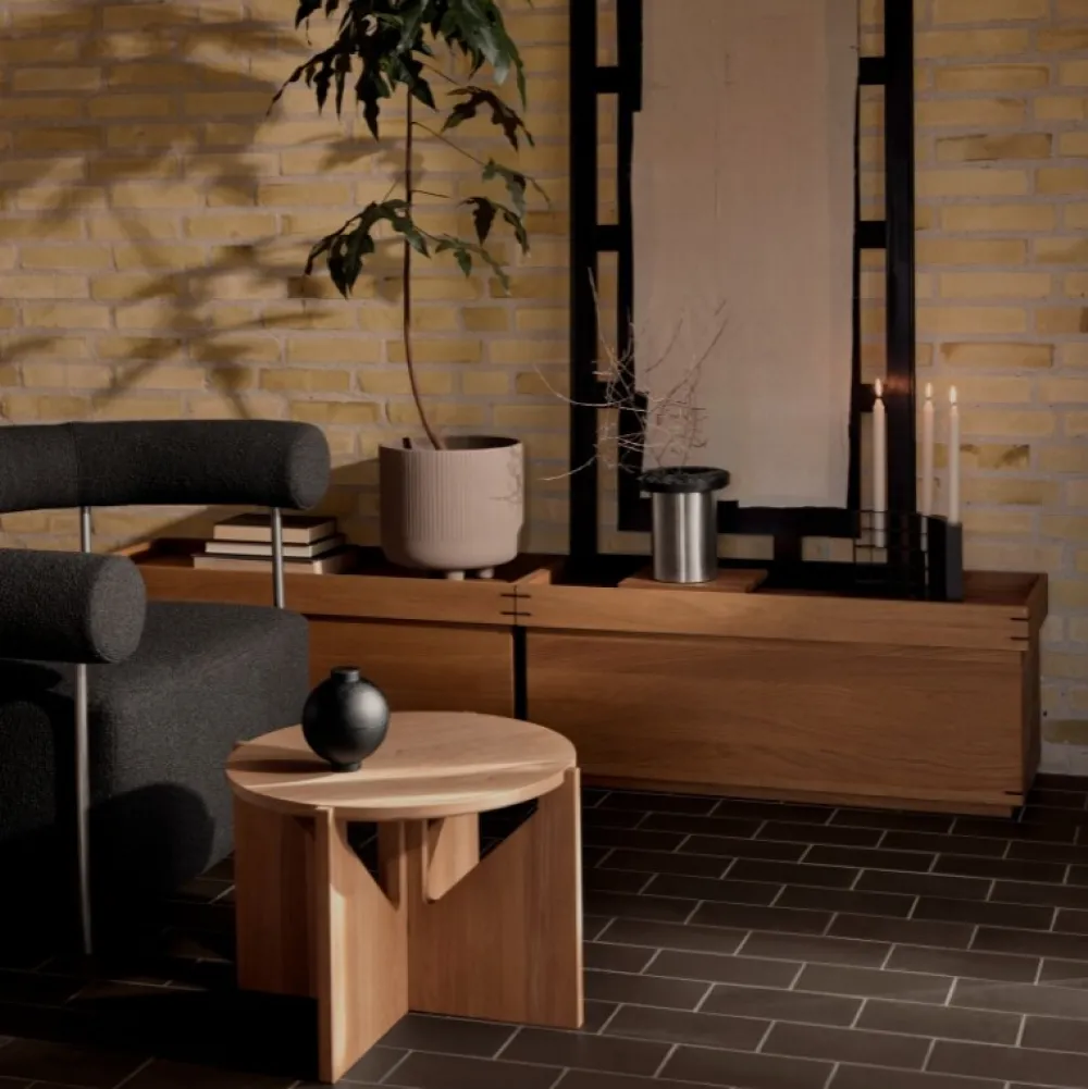 Kristina Dam Studio Borde>Simple Table Warm Lacquered Oak