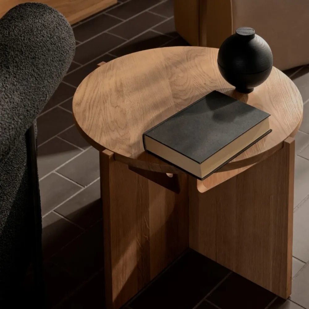 Kristina Dam Studio Borde>Simple Table Warm Lacquered Oak