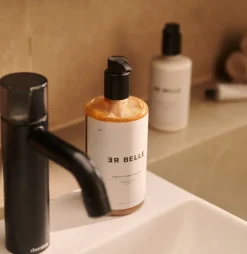 Rebelle Copenhagen Badeværelse|Velvære>Liquid Scrub Cleanser Lemongrass Mint 500 ml