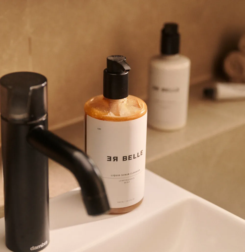 Rebelle Copenhagen Badeværelse|Velvære>Liquid Scrub Cleanser Lemongrass Mint 500 ml