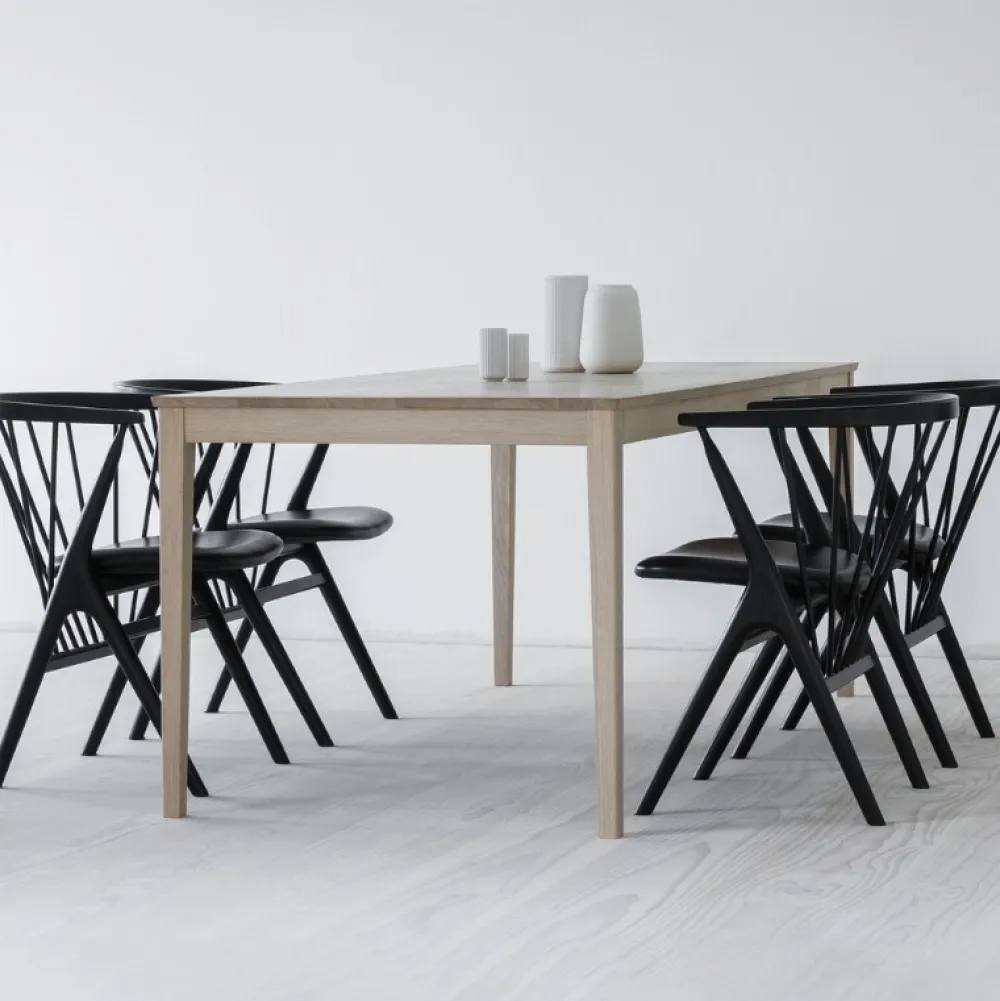 Sibast Furniture Stue|Stole>No 8 Chair Sortlakeret Eg Sort Saga Læder
