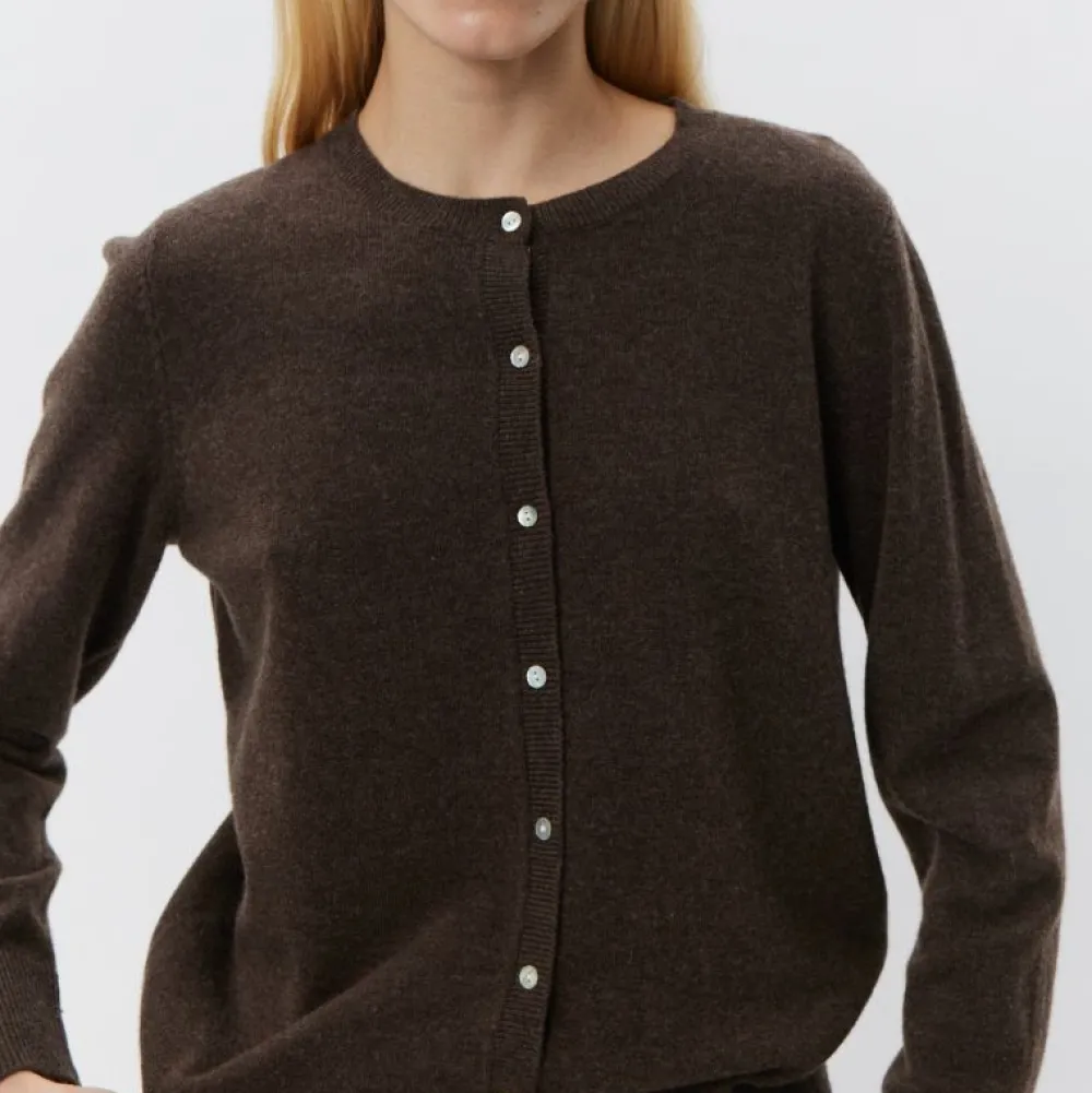 Dame Sofie Schnoor Overdele>Cisse Cardigan Brown Fudge