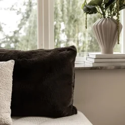 Specktrum Puder>Adalyn Pillow Dark Brown