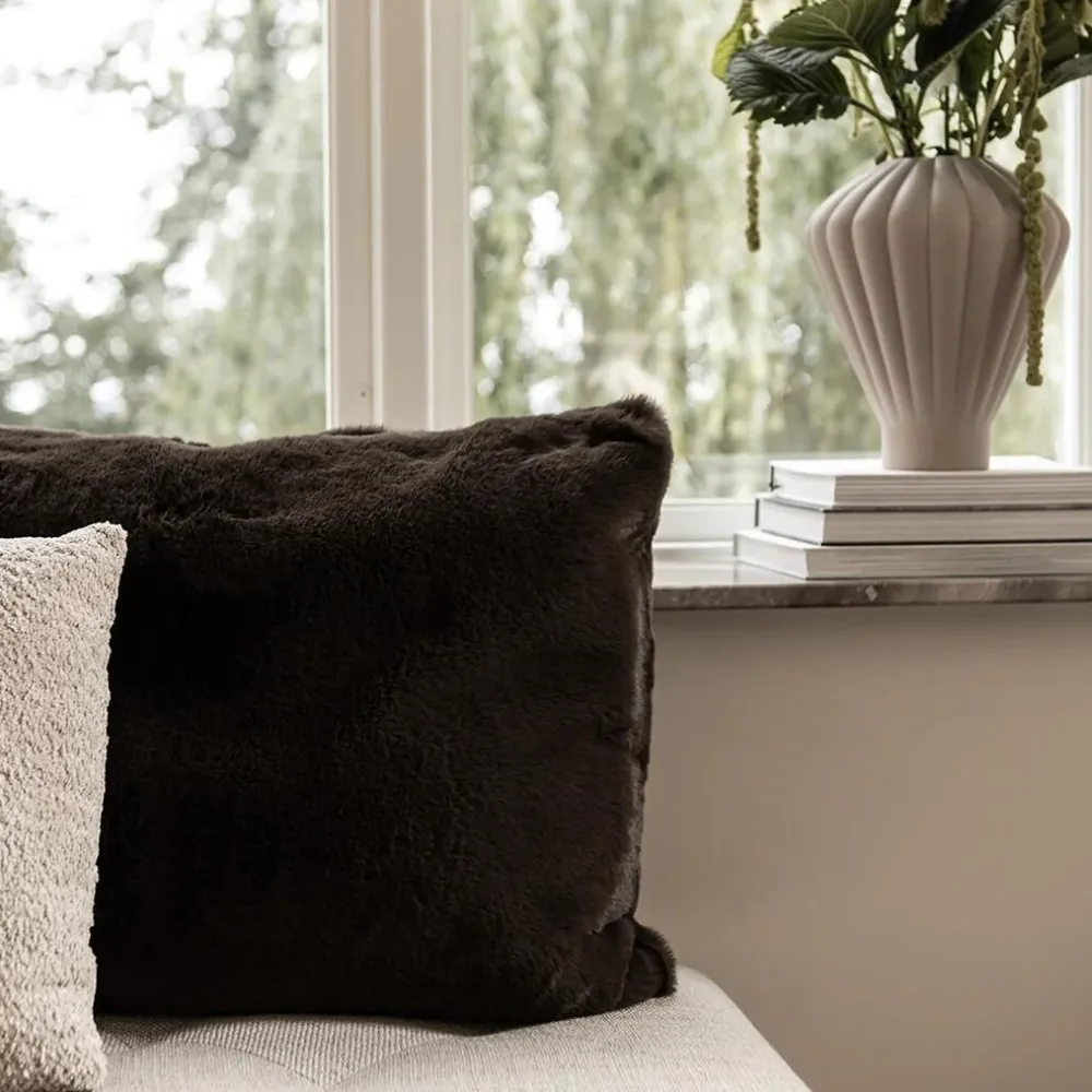 Specktrum Puder>Adalyn Pillow Dark Brown