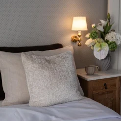 Specktrum Puder>Karl Pillow Ivory 45x45 cm