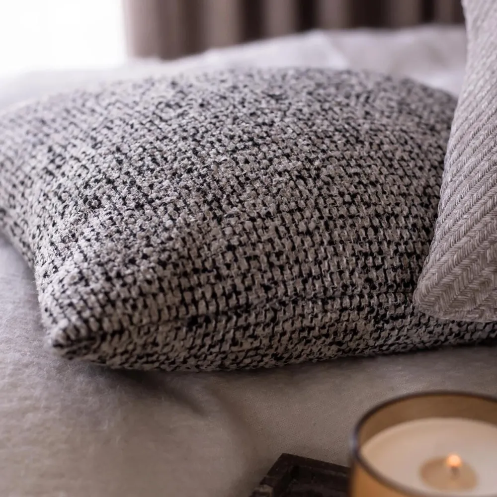 Specktrum Puder>Koko Pillow White/Black/Sand 45x45 cm