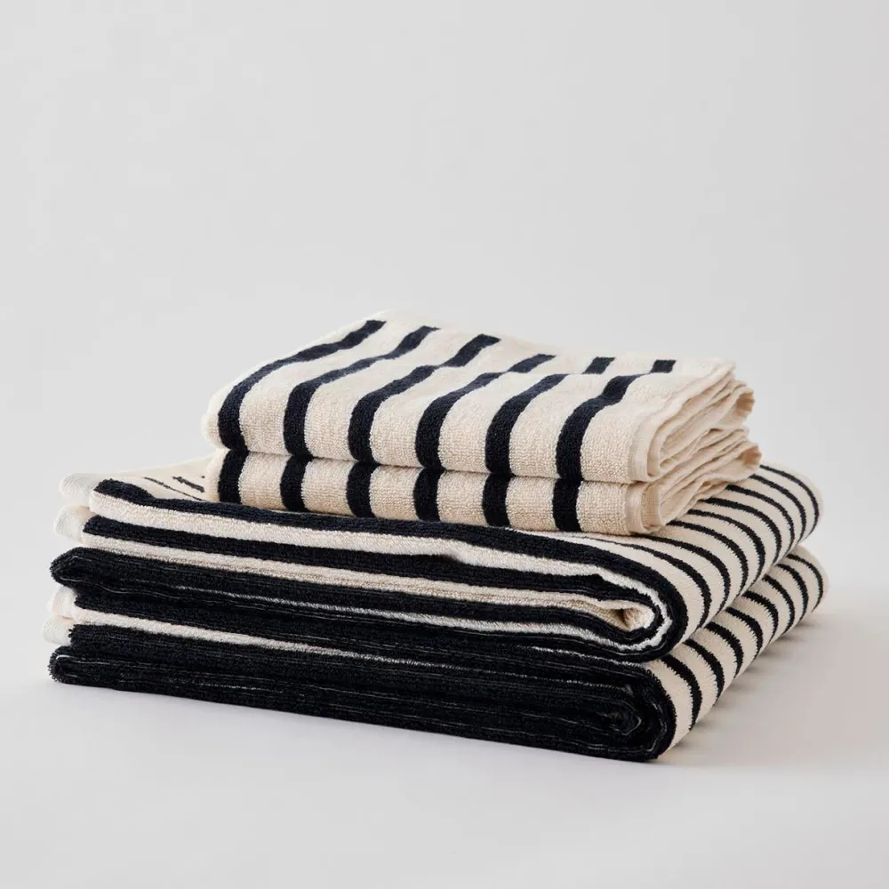 Tell Me More Badeværelse>Bonnie Bath Towel Black