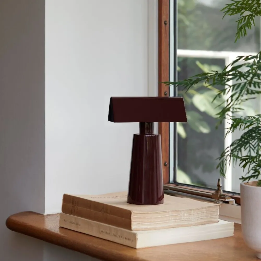 &Tradition Soveværelse|Bordlamper>Caret MF1 Dark Burgundy