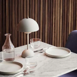 Børn &Tradition Belysning|Bordlamper>Flowerpot Portable Table Lamp VP9 Matt Light Grey