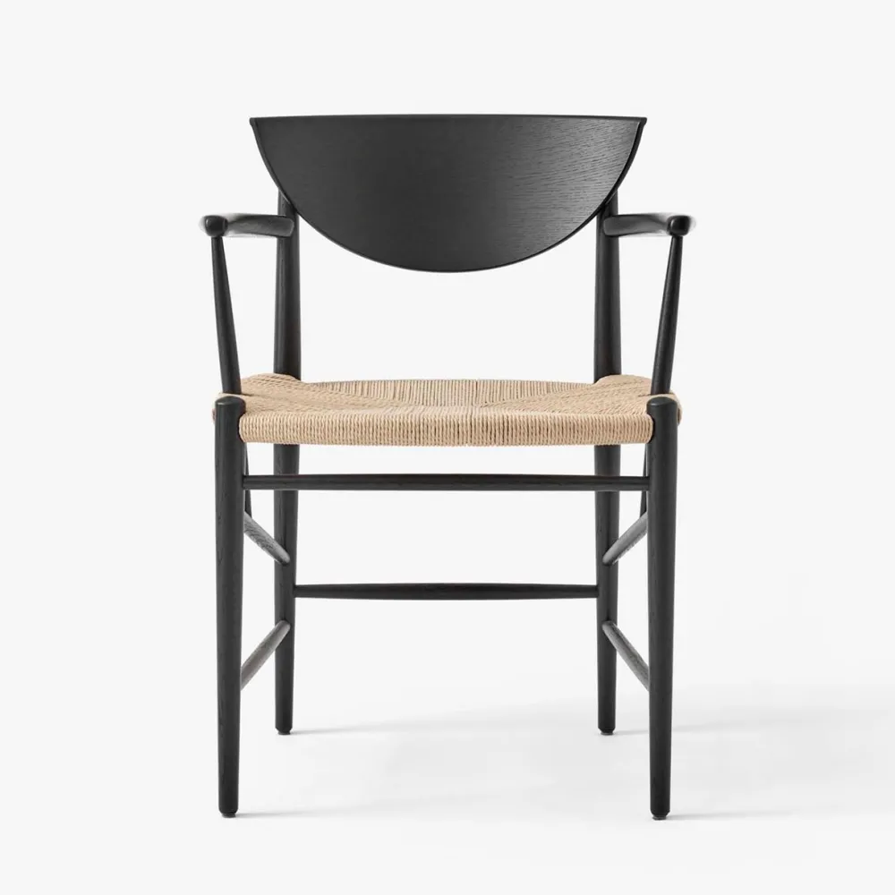 &Tradition Stole|Stue>HM4 Drawn Chair Black Lacquered Oak