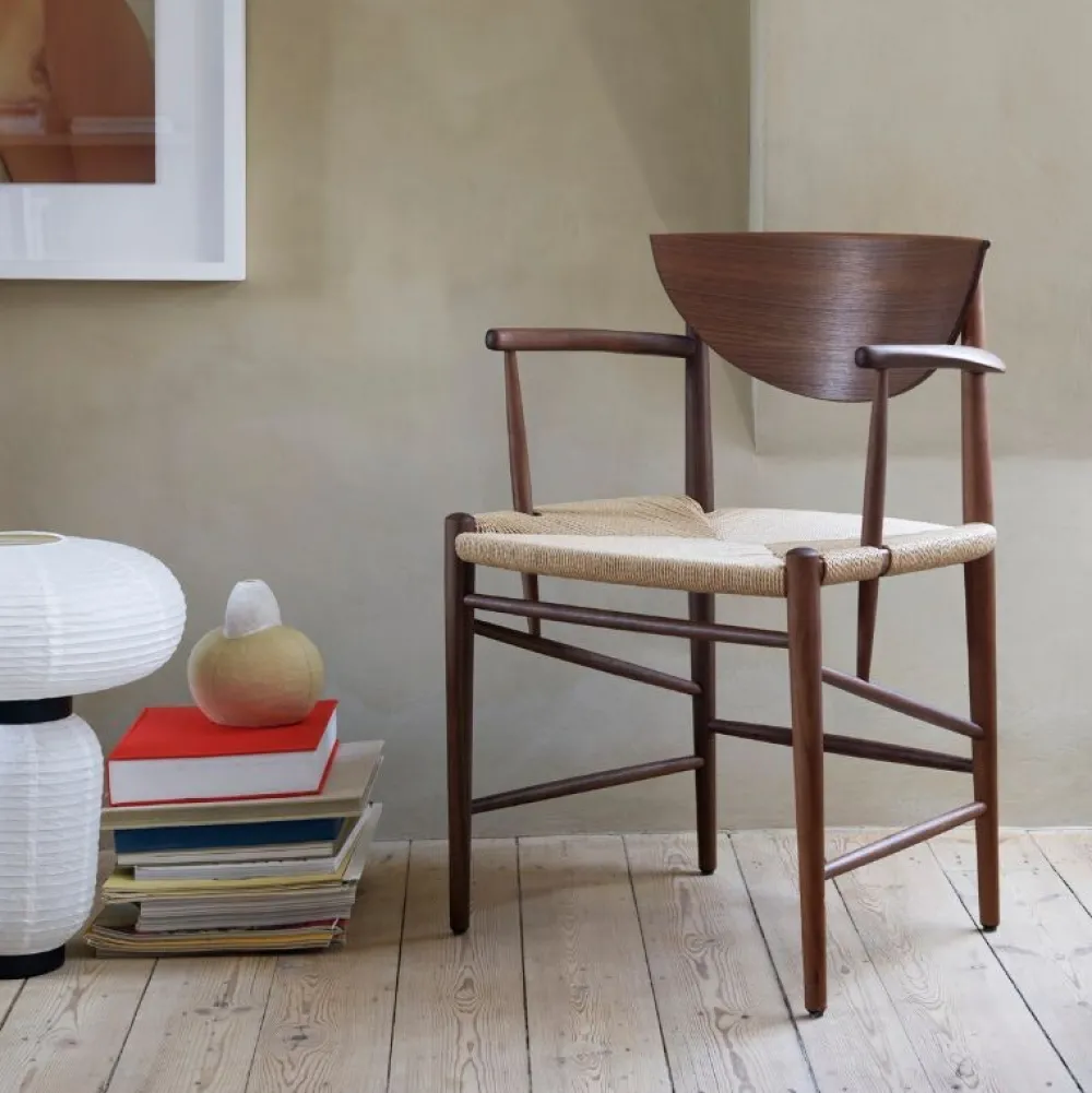 &Tradition Stole|Stue>HM4 Drawn Chair Oiled Walnut