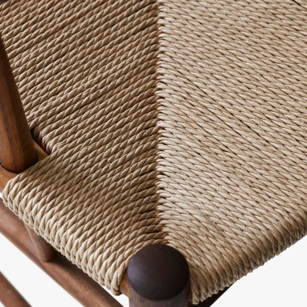 &Tradition Stole|Stue>HM4 Drawn Chair Oiled Walnut