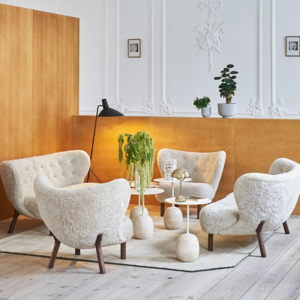 &Tradition Stue|Sofaer>Lille Petra VB2 Sofa Moonlight Sheepskin Oak Legs