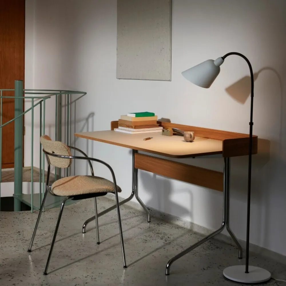 &Tradition Kontor>Pavilion AV17 Mushroom Linoleum Oak Chrome Base
