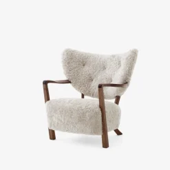 &Tradition Stue|Stole>Wulff ATD2 Moonlight Sheepskin Oiled Walnut